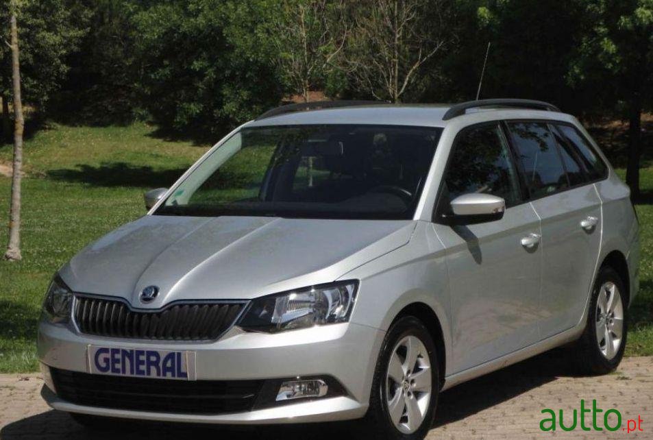 2015' Skoda Fabia-Break 1.0 Mpi Ambiente photo #2