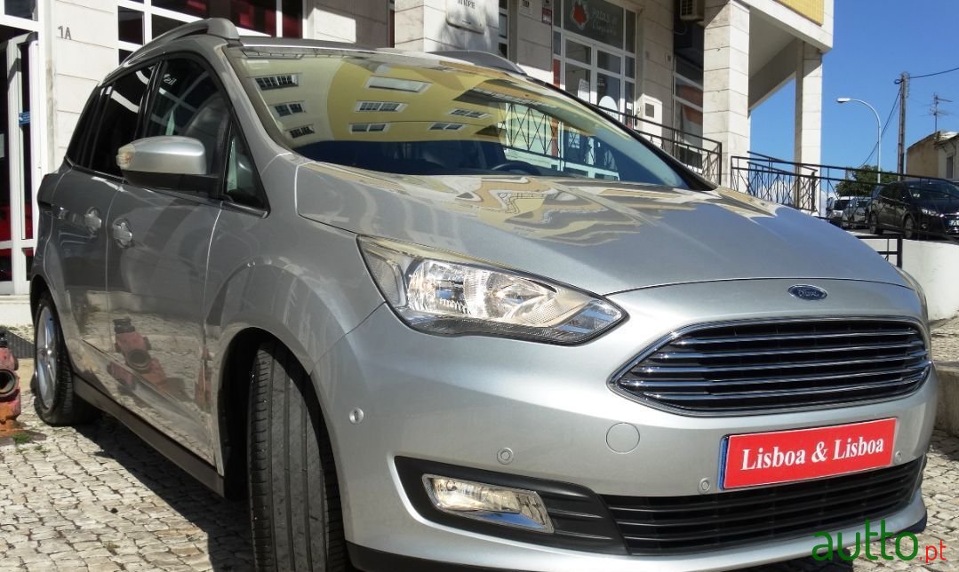 2016' Ford Grand C-MAX photo #2