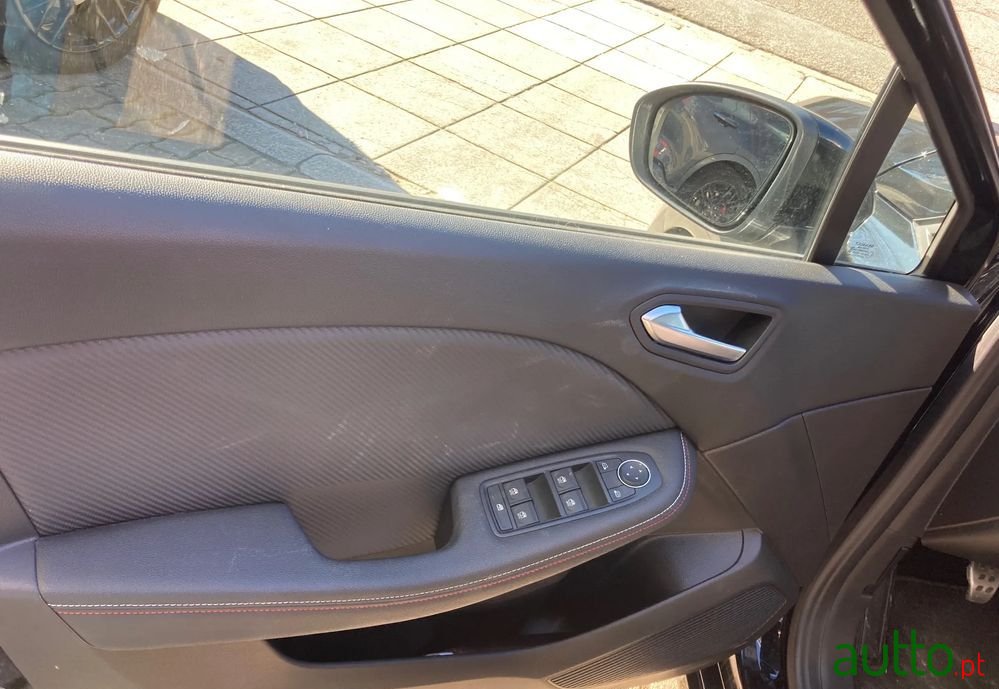 2022' Renault Clio 1.0 Tce Rs Line photo #6