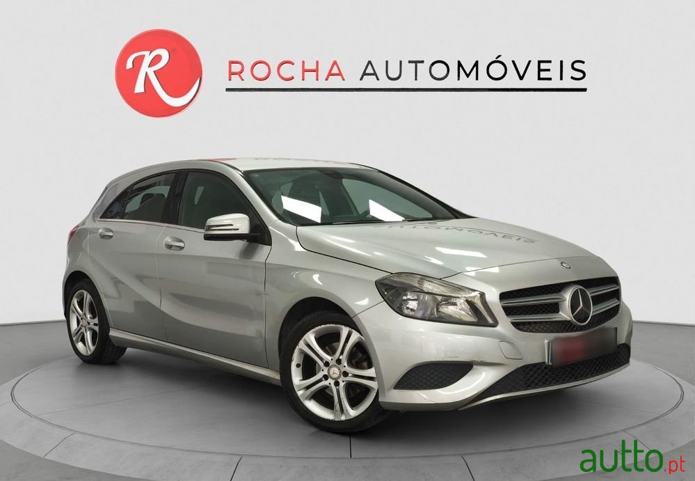 2014' Mercedes-Benz Classe A photo #3