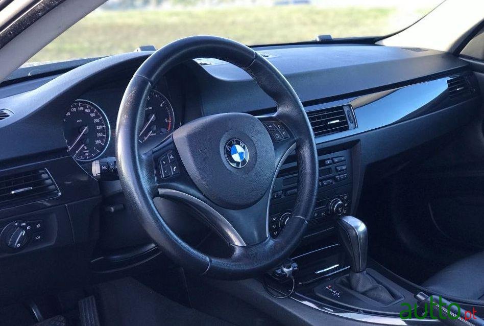 2007' BMW 320 D Coupe photo #1