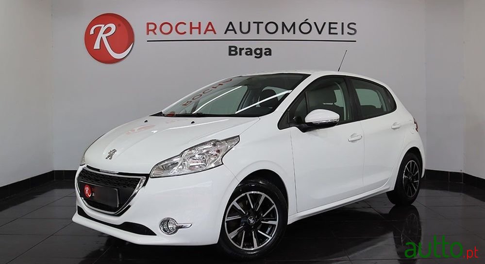 2012' Peugeot 208 1.2 Vti Active photo #1