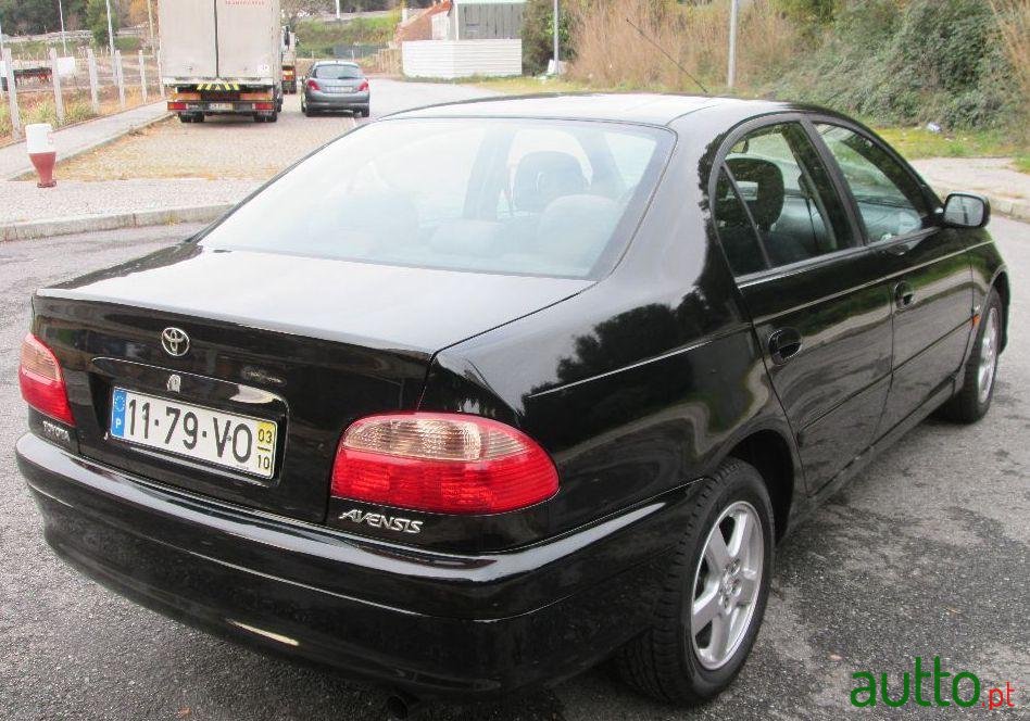 2003' Toyota Avensis 1.6 Vvt-I photo #2