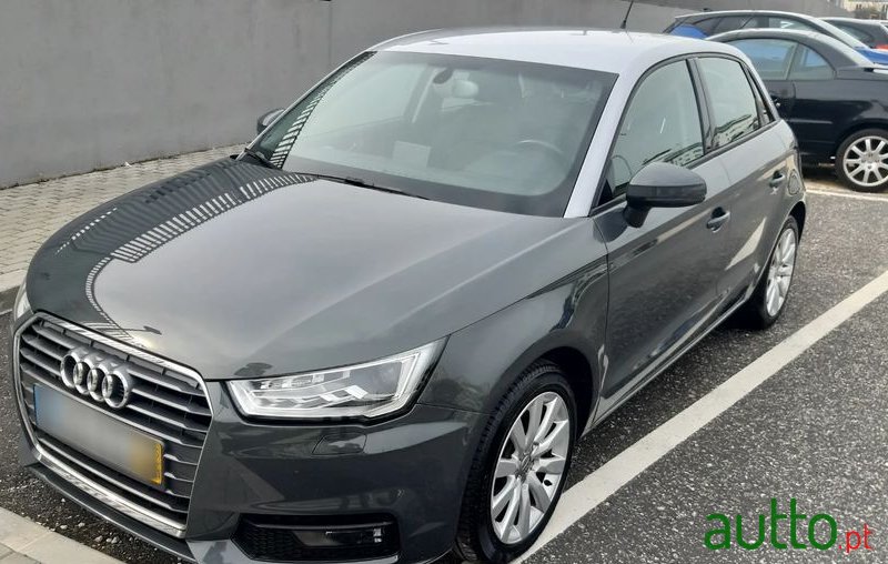 2015' Audi A1 Sportback photo #2