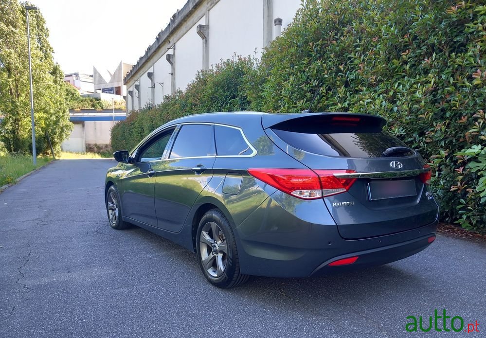 2013' Hyundai i40 Sw photo #5