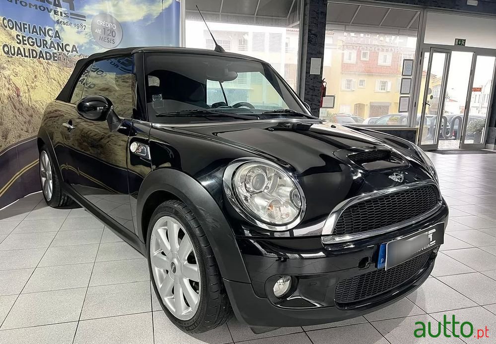 2010' MINI Cooper S photo #2