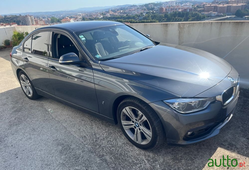 2017' BMW 330 E Iperformance photo #2