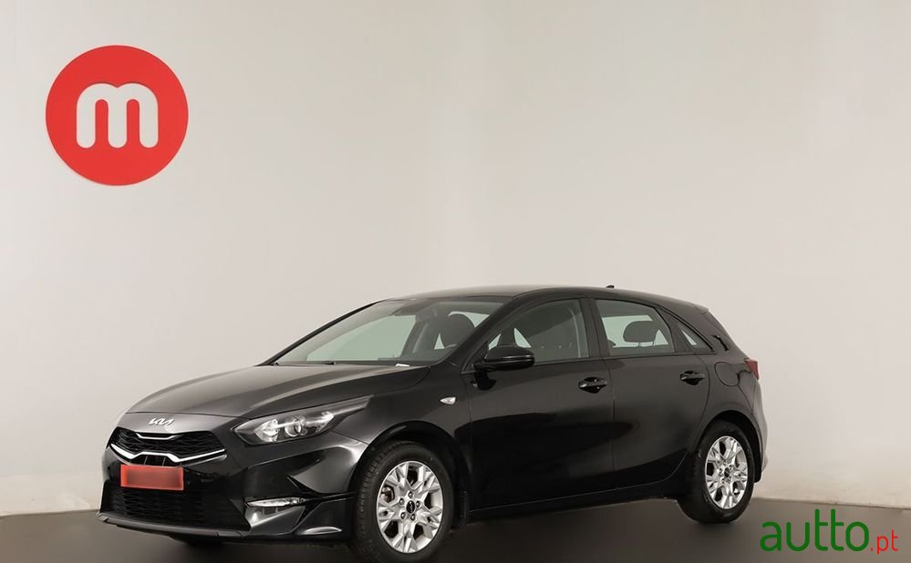 2022' Kia Ceed Sport photo #2