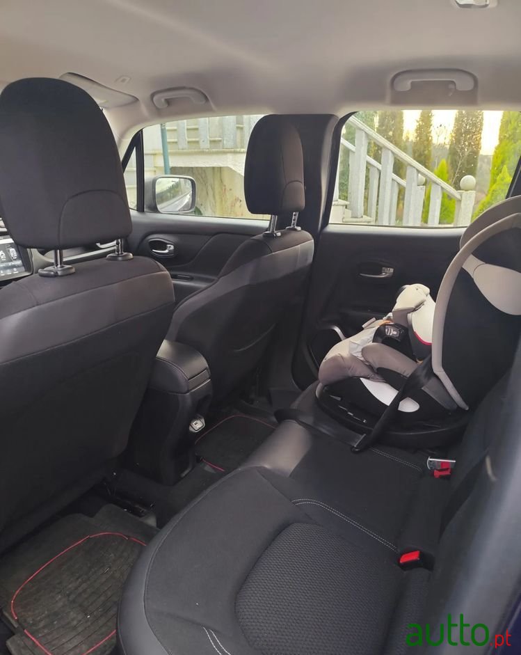 2018' Jeep Renegade 1.0 T Limited photo #4