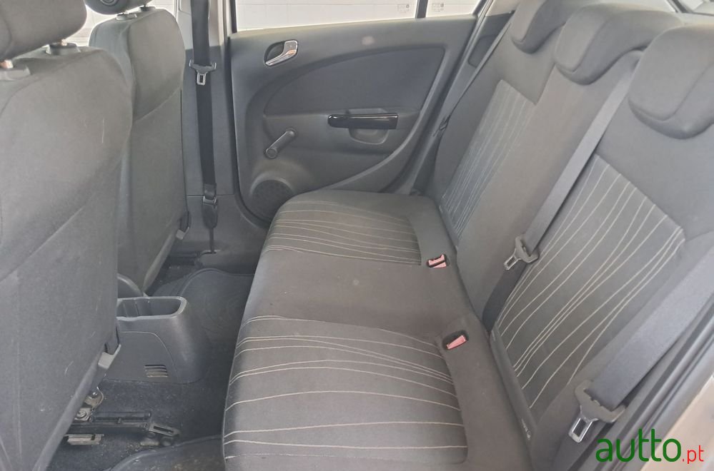 2007' Opel Corsa 1.2 Cmon photo #6