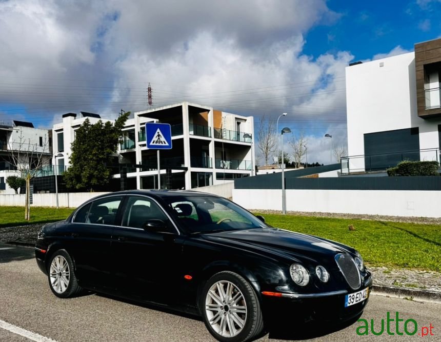2007' Jaguar S-Type photo #2