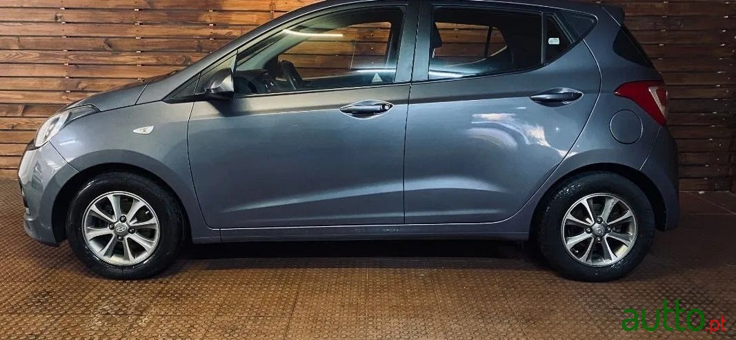 2015' Hyundai i10 Hyundai I10 1.1 Comfort 2500 E photo #3