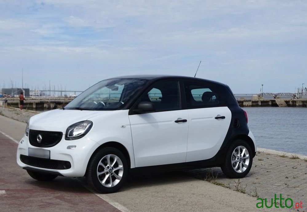 2018' Smart Forfour 1.0 Passion 71 photo #1