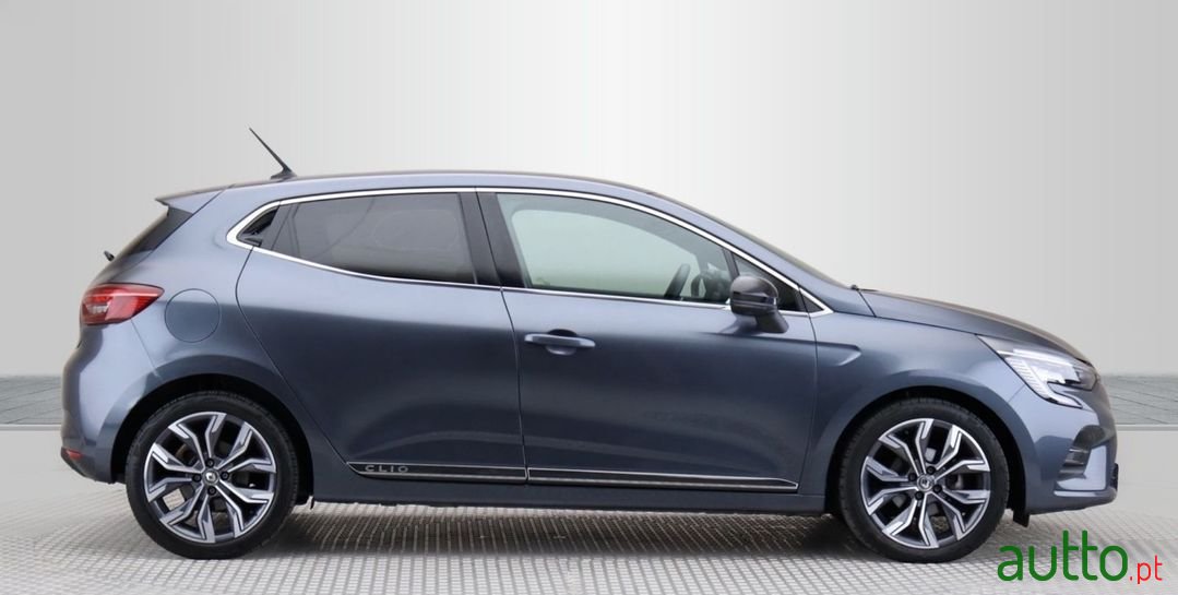 2021' Renault Clio photo #6