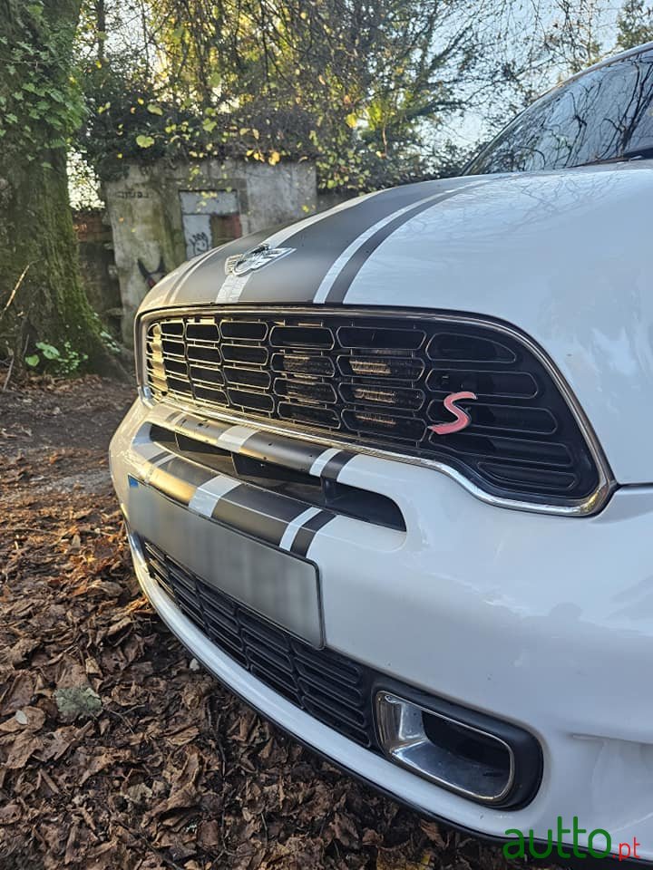 2011' MINI Countryman photo #5