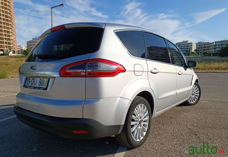 2014' Ford S-Max photo #4