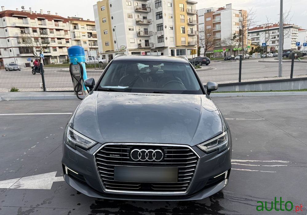 2016' Audi A3 Sportback photo #2