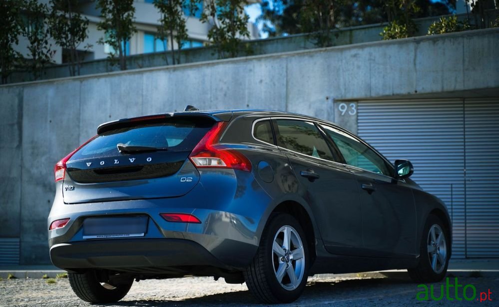 2014' Volvo V40 photo #4