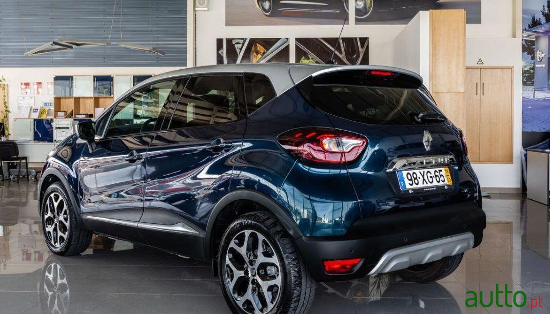 2019' Renault Captur photo #3