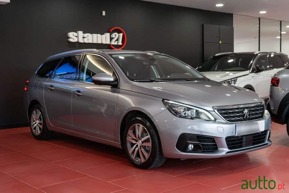 2019' Peugeot 308 Sw photo #1