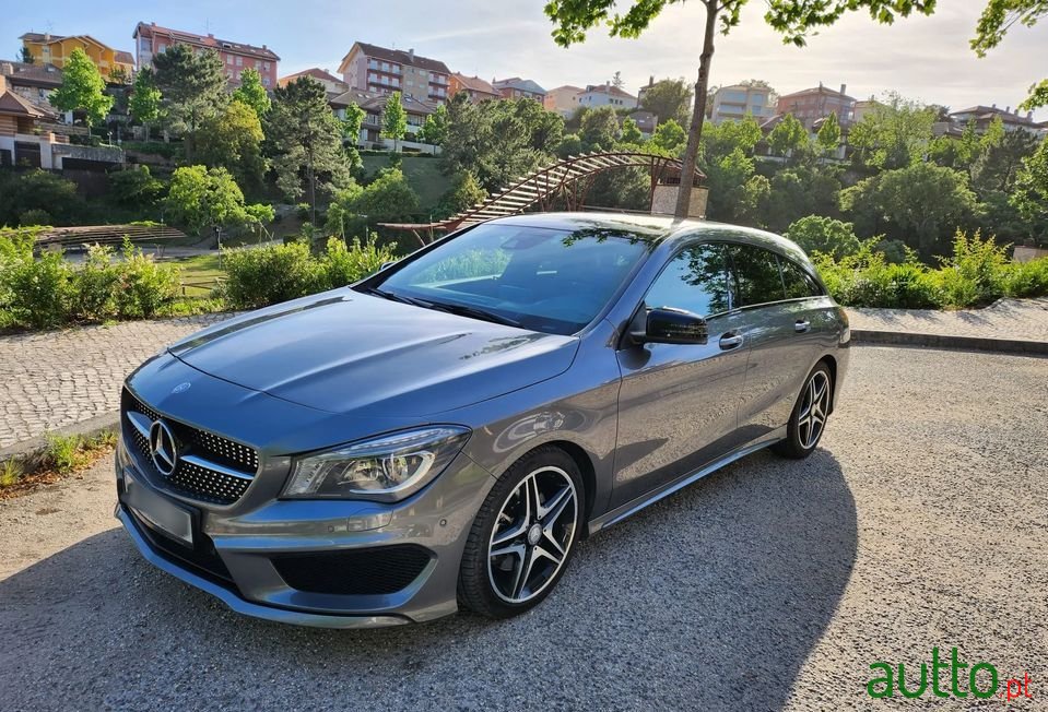2015' Mercedes-Benz Cla-220 photo #4