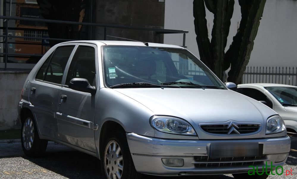 2002' Citroen Saxo 1.1I Sx photo #3