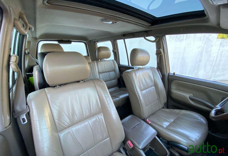 2001' Toyota Land Cruiser photo #4