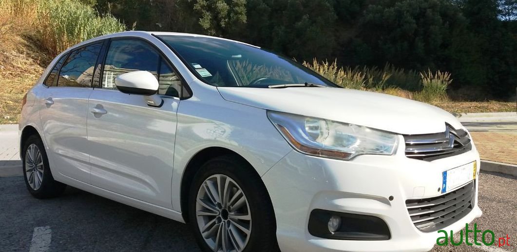 2013' Citroen C4 photo #2