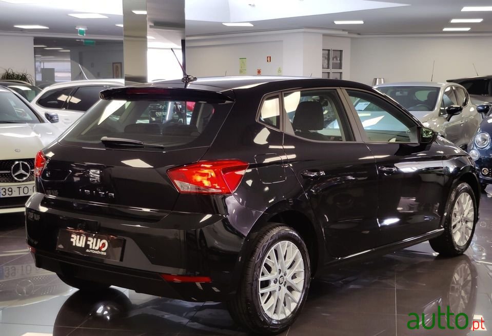 2021' SEAT Ibiza photo #2