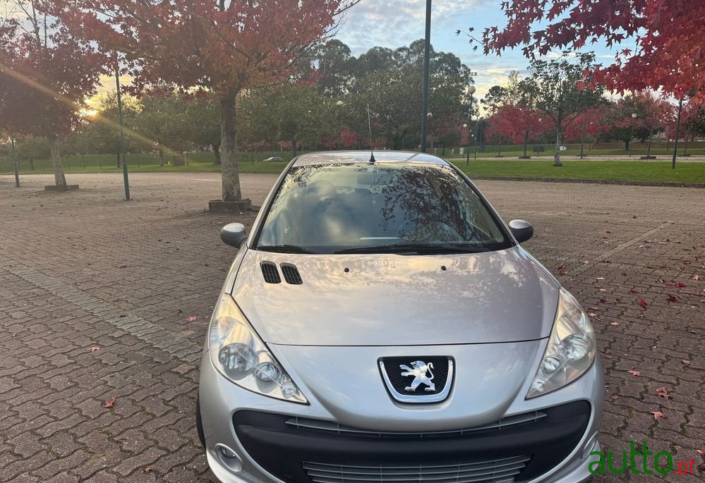 2011' Peugeot 206+ 1.1 Urban photo #3