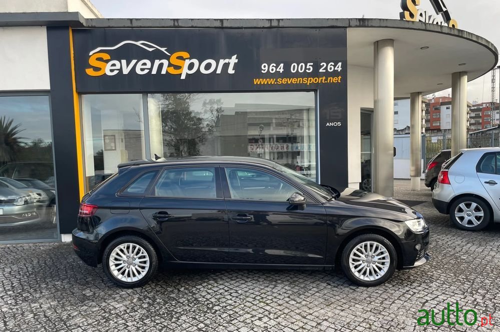 2017' Audi A3 Sportback photo #5