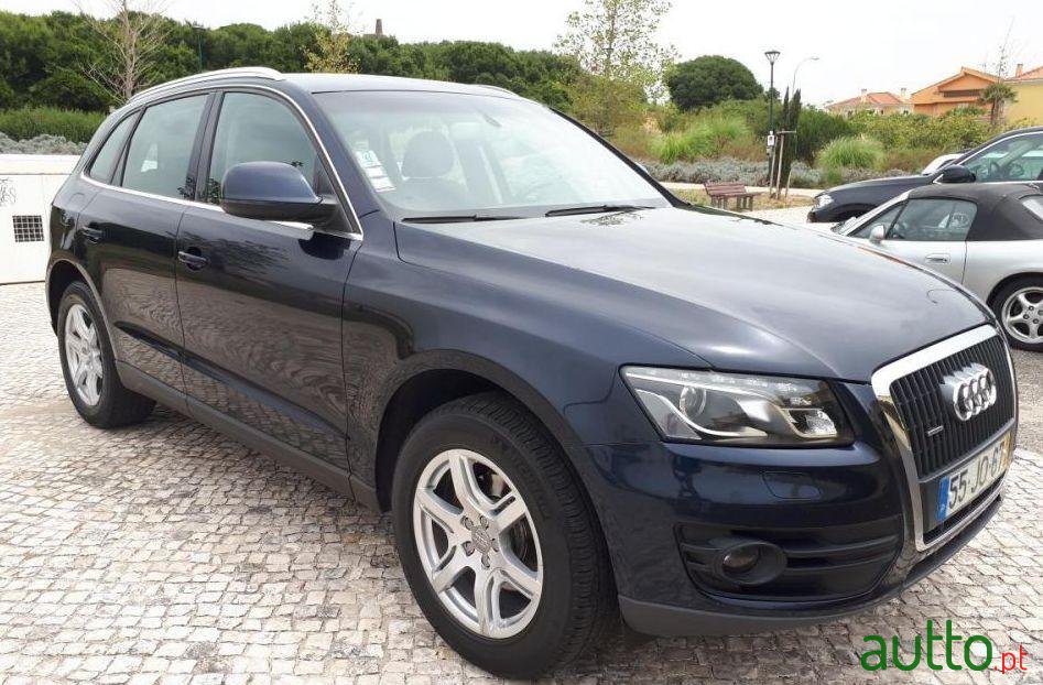 2010' Audi Q5 photo #3