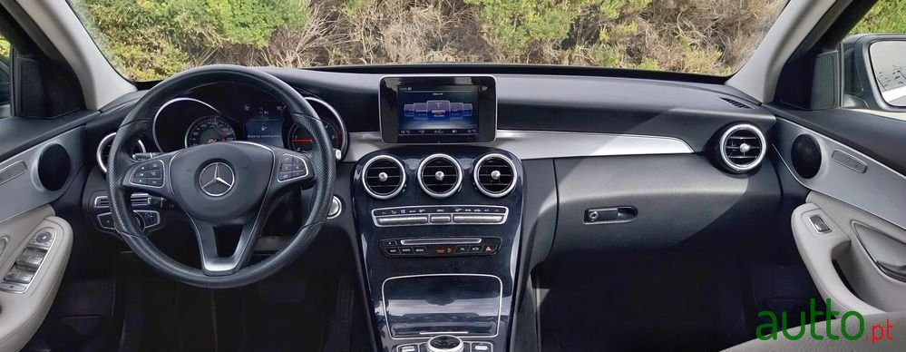 2016' Mercedes-Benz Classe C photo #6