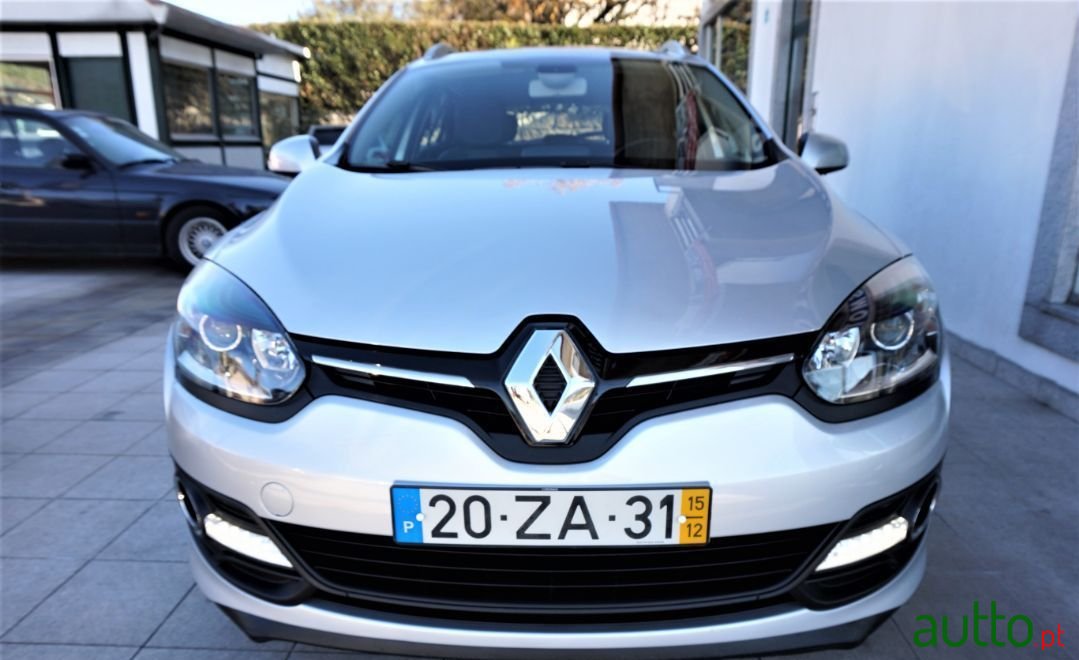 2015' Renault Megane Sport Tourer photo #3