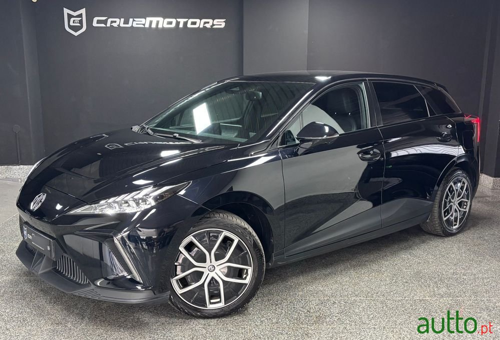 2024' MG MG4 64 Kwh Luxury photo #1
