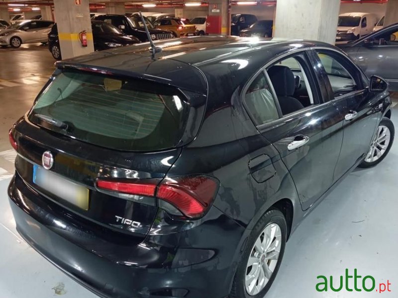 2019' Fiat Tipo 1.3 M-Jet Lounge photo #3