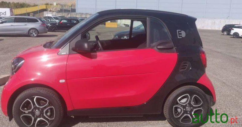 2018' Smart Fortwo photo #1