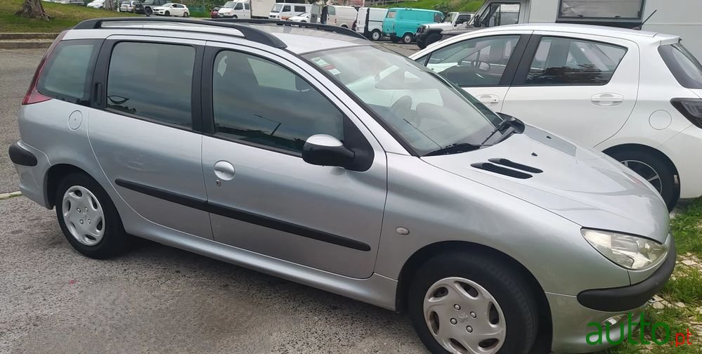 2005' Peugeot 206 Sw photo #3
