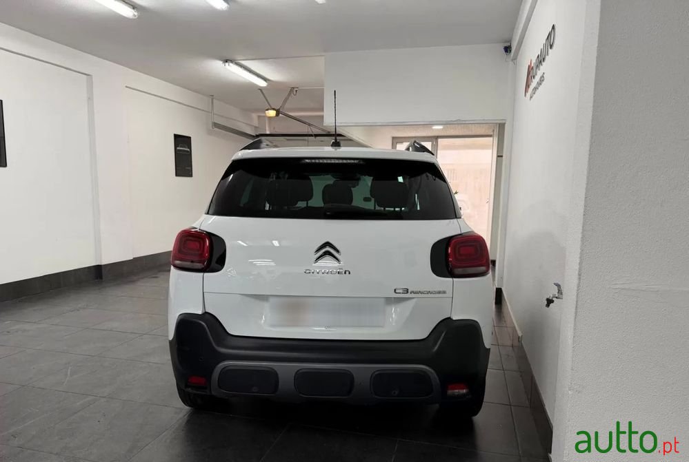 2019' Citroen C3 Aircross 1.2 Puretech Shine photo #3