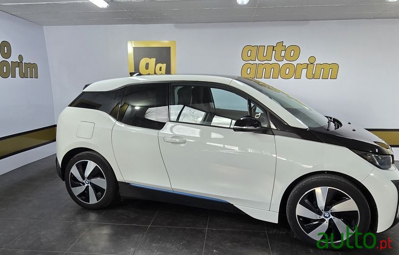 2016' BMW Série I (94 Ah) photo #3