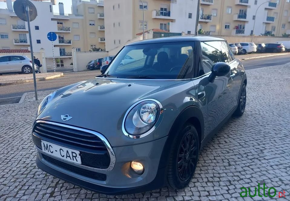 2017' MINI Cooper photo #2