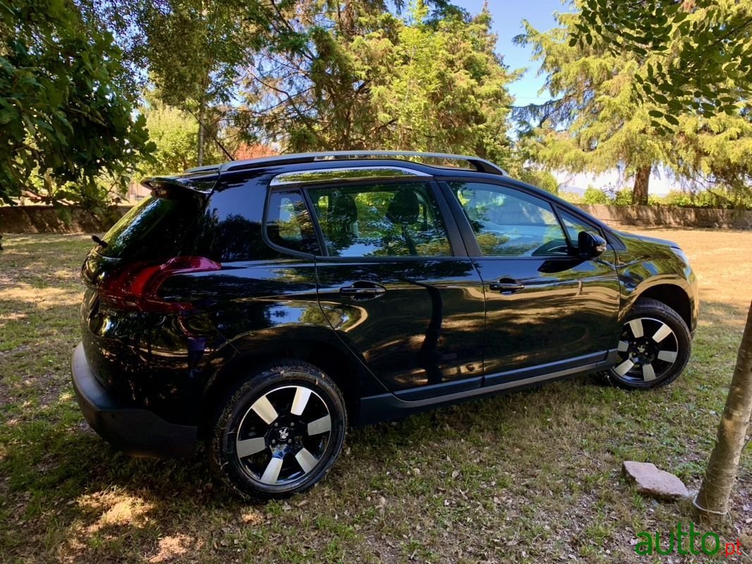 2017' Peugeot 2008 photo #5