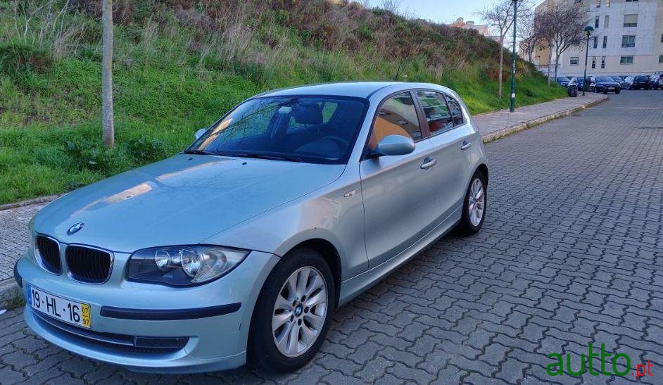 2007' BMW 118 photo #3