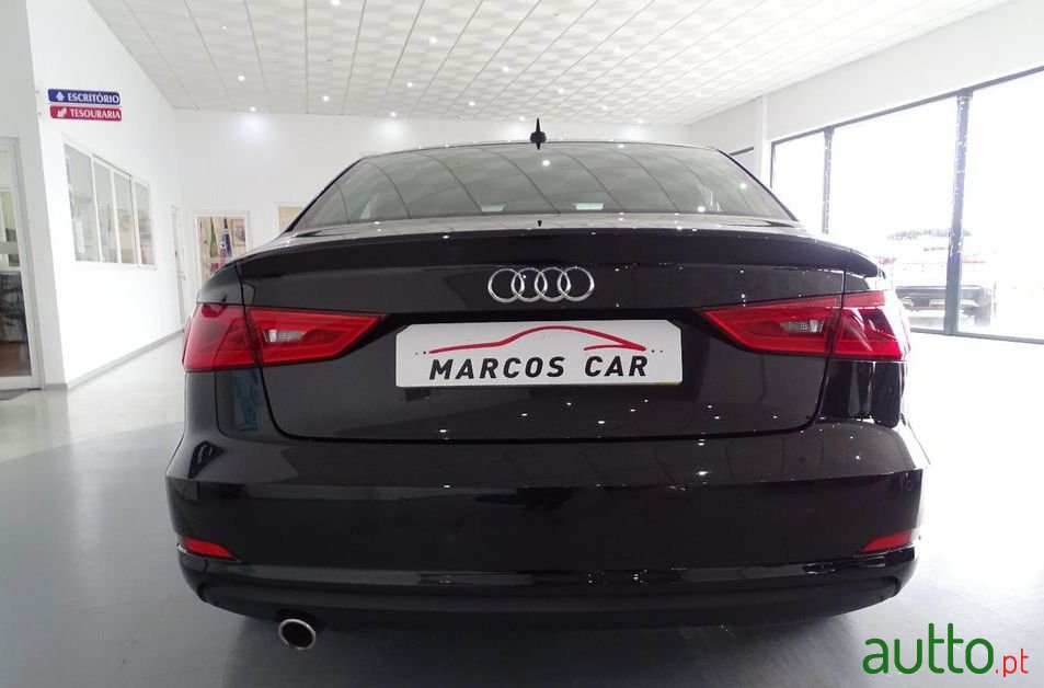 2015' Audi A3 Limousine photo #3