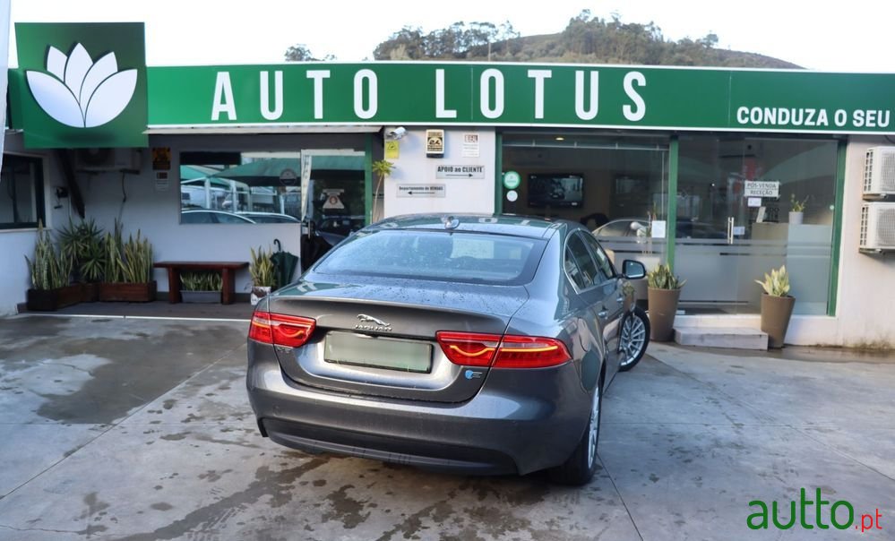 2016' Jaguar XE 2.0 D Prestige Aut. photo #4