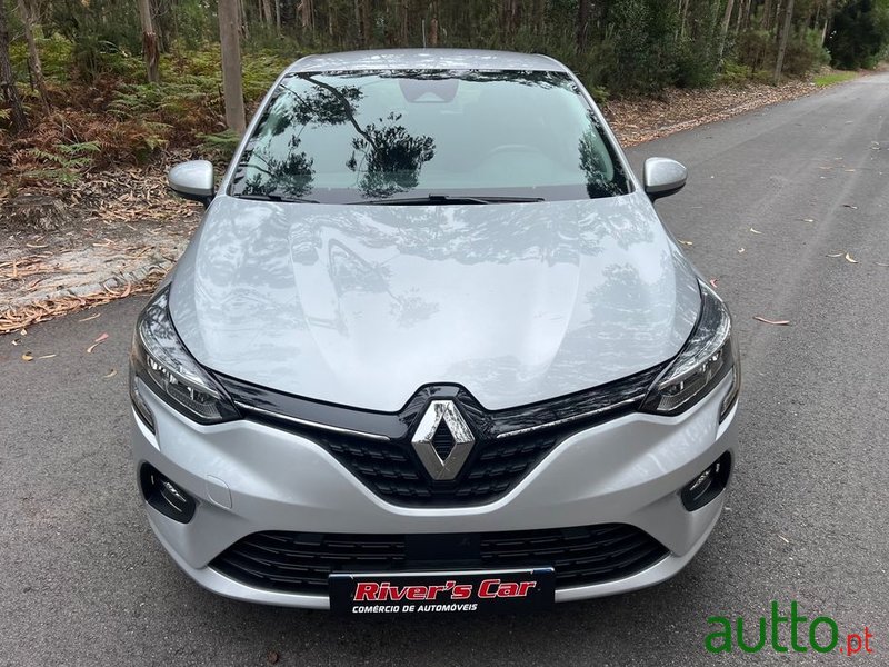 2020' Renault Clio photo #3