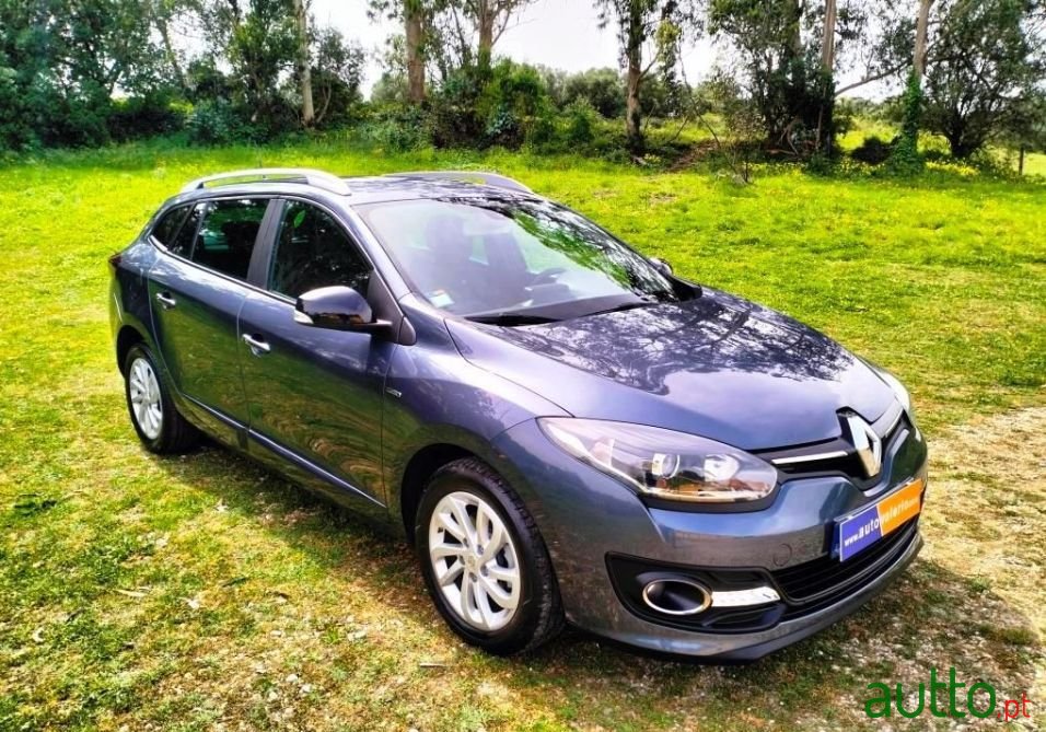 2015' Renault Megane Sport Tourer photo #1