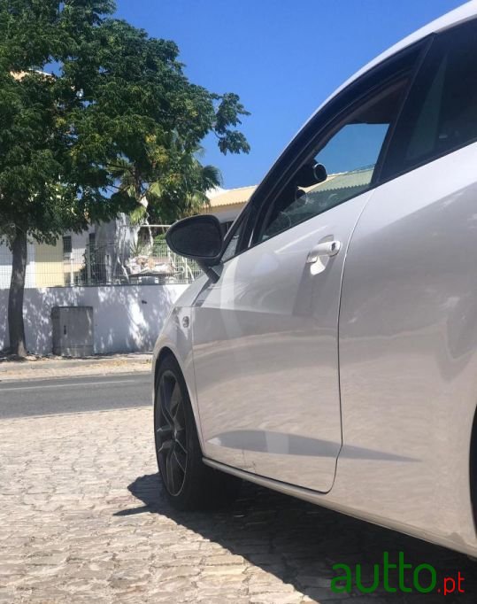 2010' SEAT Ibiza photo #4