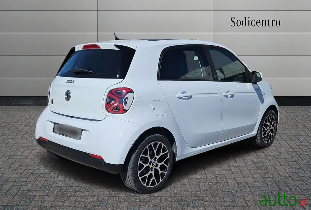 2022' Smart Forfour Passion photo #5