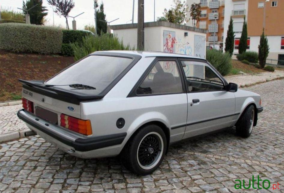 1982' Ford Escort Xr3I photo #2